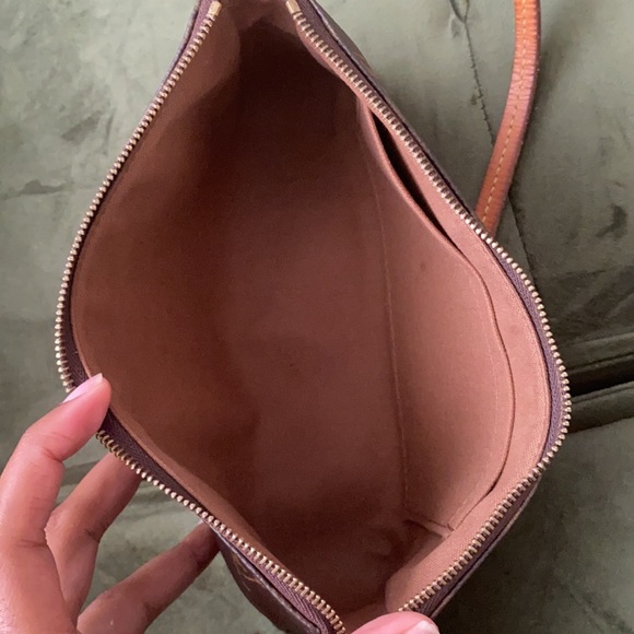 Louis Vuitton pochette accessoires NM - Picture 3 of 13